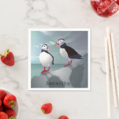 Deux serviettes en papier de conception de pouffin (En situation)