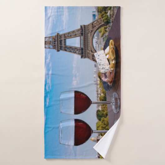 Deux verres de vin en café à Paris (Serviette de bain)