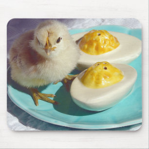 Deviled Eggs en the Chick Muismat