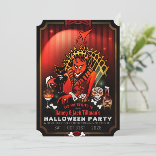Devil's Delight II Halloween Party Invitation (Debout devant)