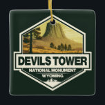 Devils Tower National Monument Voyage Art Vintage<br><div class="desc">Devils Tower National Monument conception vectorielle. Il s'agit d'une butte composée de roches ignées dans le quartier des Rangers de Bear Lodge de Black Hills.</div>