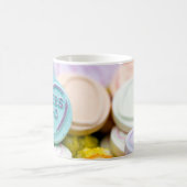 "Devinez qui" Le coeur de l'amour suce Mug (Centre)