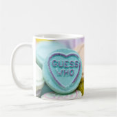"Devinez qui" Le coeur de l'amour suce Mug (Gauche)