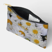 Dew Kissed White Daisies Floral Etui (Open)