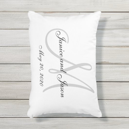 D'extérieur Mariage de monogramme blanc gris Coussin (Devant (Vertical))