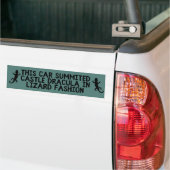 Deze auto vatte Castle Dracula samen in de hagedis Bumpersticker (Op Truck)