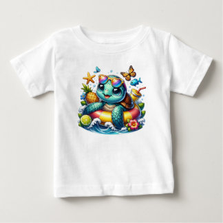 Deze baby zeeschildpad dobbert deze zomer rond in