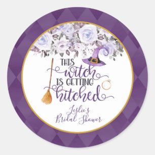 Deze heks gaat trouwen Ronde Sticker Op Maat