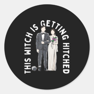 Deze heks krijgt een grappige bruiloft Humor Ronde Sticker