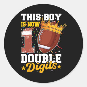 Deze jongen nu 10 Football met twee cijfers 10 jaa Ronde Sticker