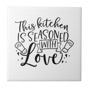 Deze keuken wordt met liefde bezoedeld tegeltje