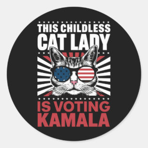 Deze kinderloze kattendame stemt Kamala 2024 Ronde Sticker