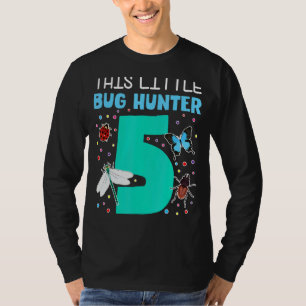 Deze kleine beug jager is 5 jaar oud en 5 jaar oud t-shirt