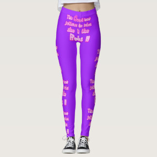 Deze koningin volgt nooit de regels lichtroze leggings