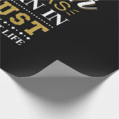 Deze koningin werd geboren in augustus 2010. cadeaupapier (Hoek)