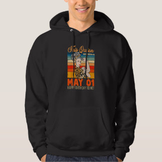 Deze koningin werd geboren in mei 2001. hoodie