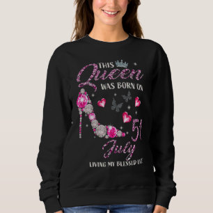 Deze koningin werd geboren op 51 juli en leef mijn trui