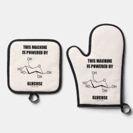 Deze machine wordt aangedreven door een glucoseche ovenwant & pannenlap set