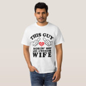 Deze man heeft een Geweldige vrouw met een servet T-shirt (Voorkant volledig)