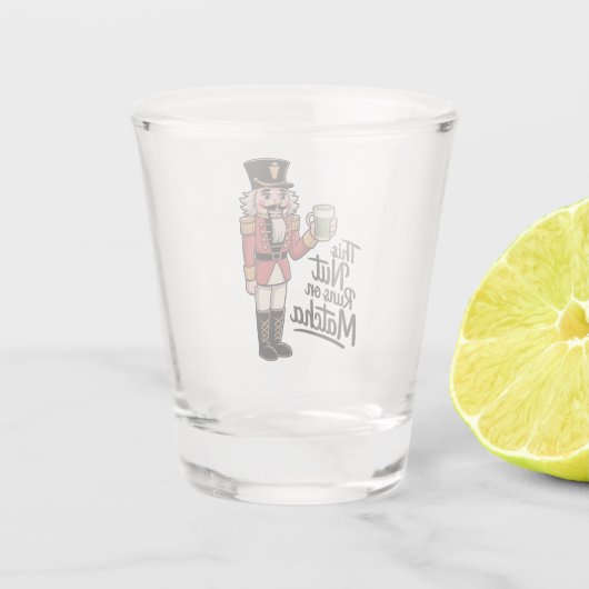 Deze moer draait op Matcha Christmas Nutcracker Shot Glas (Achterkant)