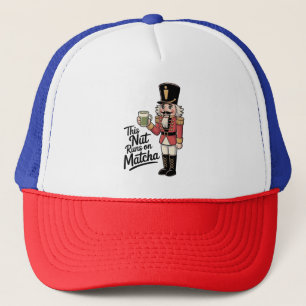 Deze moer draait op Matcha Christmas Nutcracker Trucker Pet