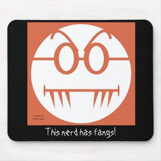 Deze nerd heeft fangs. muismat (Voorkant)