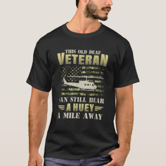 Deze oude dove veteraan kan nog steeds een hete ho t-shirt