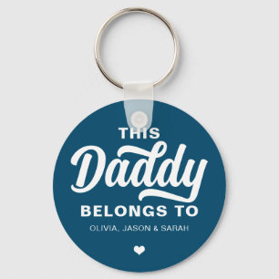 Deze pappa behoort tot Vaderdag Navy Blue Sleutelhanger