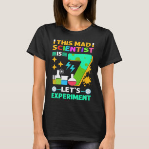 Deze schrijnende wetenschapper is 7 jaar oud op de t-shirt