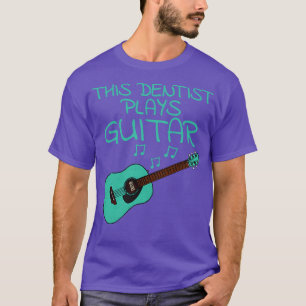 Deze tandarts speelt gitaar akoestische gitarist m t-shirt