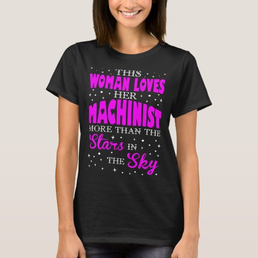Deze vrouw houdt van haar machinist Valentijn Gift T-shirt (Voorkant)