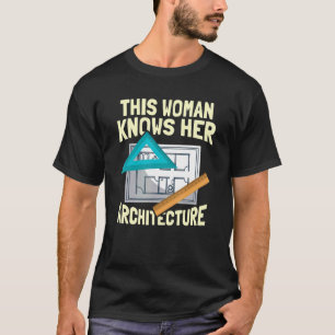 Deze vrouw kent haar architectuurconstructie voor t-shirt