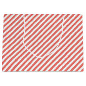 Diagonaal patroon van roze en witte strepen groot cadeauzakje (Voorkant)