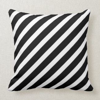 Diagonaal Striped Black & White Kussen