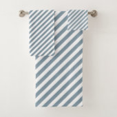 Diagonal blue and white stripes pattern (En situation)