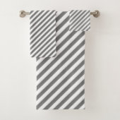 Diagonal gray and white stripes pattern (En situation)