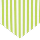 Diagonal lime green and white stripes pattern korte tafelloper (Hoek)
