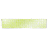 Diagonal lime green and white stripes pattern korte tafelloper (Horizontaal)