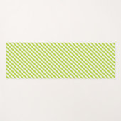 Diagonal lime green and white stripes pattern yogamat (Voorkant (horizontaal))