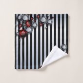 Diamants et rubis sur bandes noires et argentées (Gant de toilette)