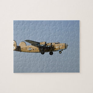 Diamond Lil B-24 Bomber, landend in Oshkosh, Legpuzzel