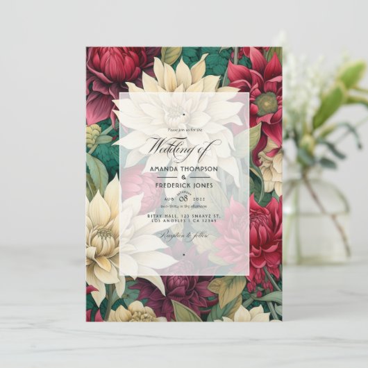Diep rood, crème en bos groen bloemenbruiloft kaart (Staand voorkant)