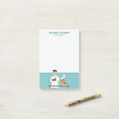 Dierenarts man met dieren en aangepaste tekst post-it® notes (Op bureau)