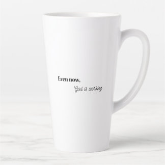 Dieu travaille mug design typographie chrétienne
