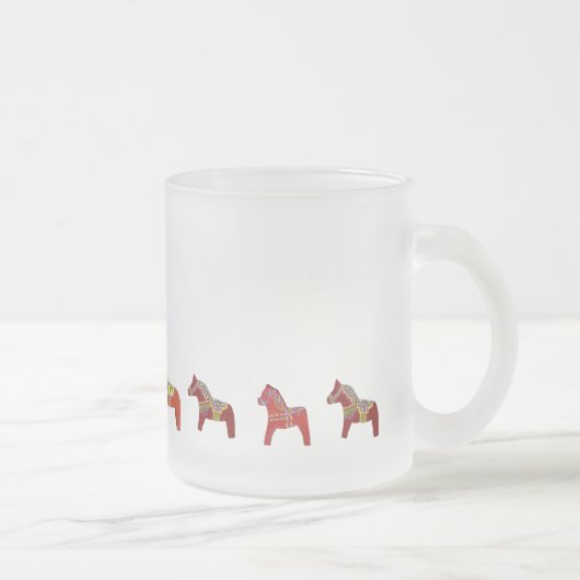 Différents Dalas rouges Mug (Droit)