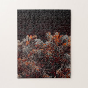 Digitale kunst van dennenbomen met oranje kleurvle legpuzzel