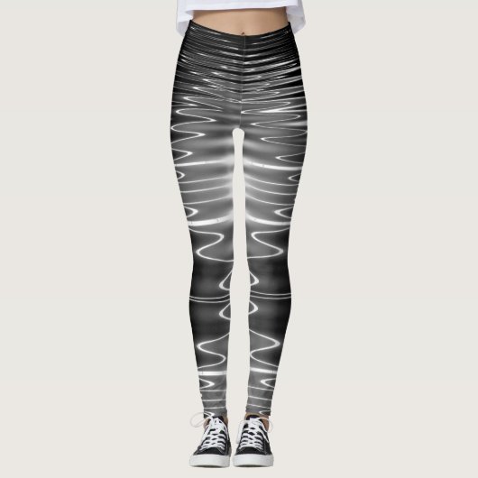Digitale Wavy Black Water Reflecties van Tron Leggings (Voorkant)