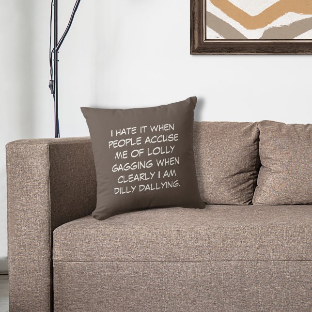 Dilly Dally Saddle Brown Sierkussen (Creator heeft geüpload)