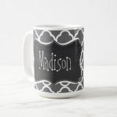 Dim Grey Quatrefoil; Chalkboardblik Koffiemok (Voorkant links)