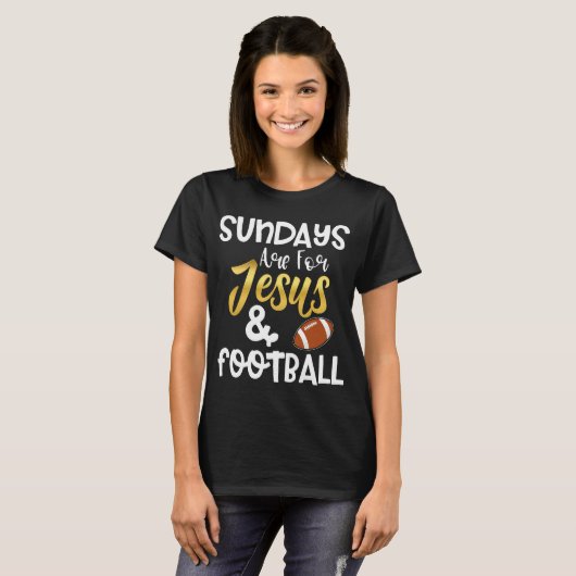 Dimanche est pour Jésus et le T-shirt du football (Devant entier)